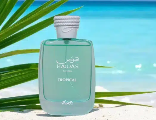 HAWAS TROPICAL FOR HIM: It’s an aromatic, green, woody fragrance with a strong tropical / coconut & fig vibe, Coconut, Fig, Mint. Coconut Water, Fig Leaf, Ginger